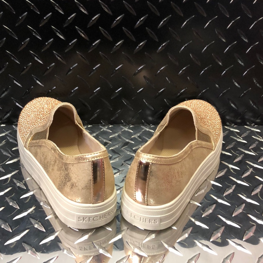 LIKE NEW Skechers Double Up-SHINY DANCER - Picture 3 of 7